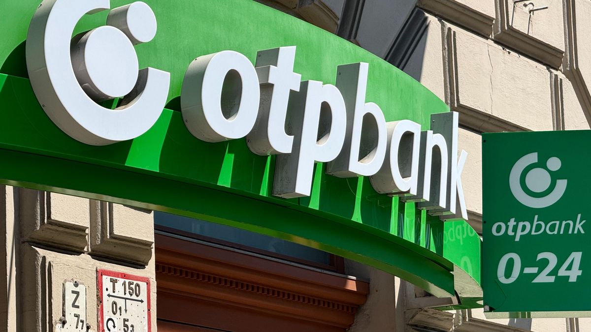 Történelmi pillanat: 30 ezer forint felett az OTP árfolyama 