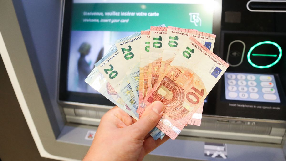 FRANCE-ECONOMY-MONEY külföldi nyaralás