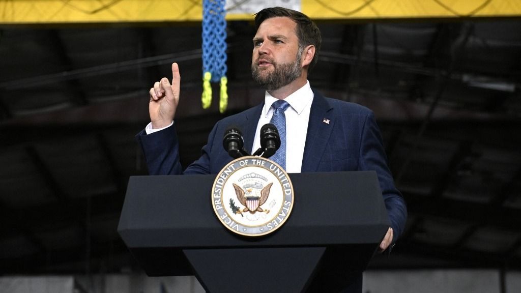 atomfegyverek, J. D. Vance