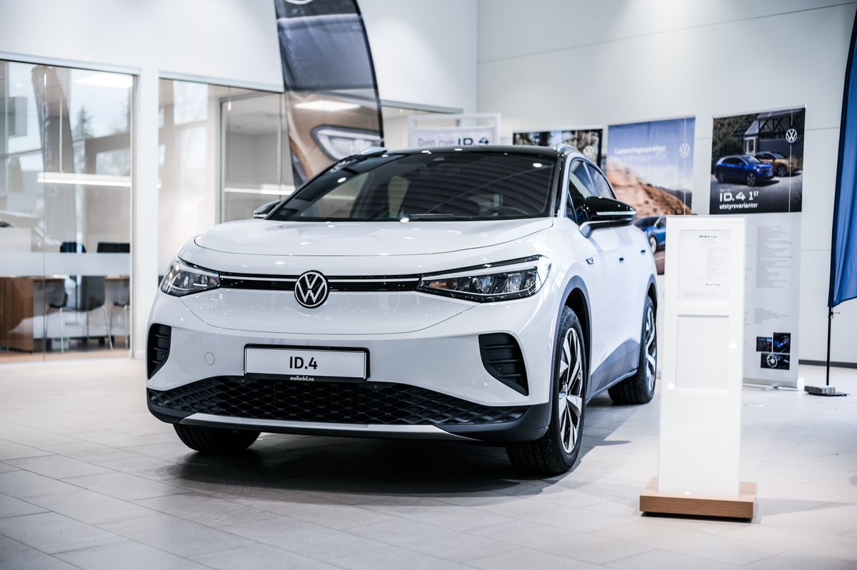 Horten,,Norway,-,February,27,,2021:,Pure,White,Volkswagen,Vw