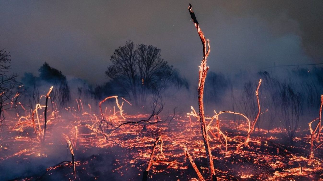 Firefighting efforts continue in Spain's Galicia tűzvész