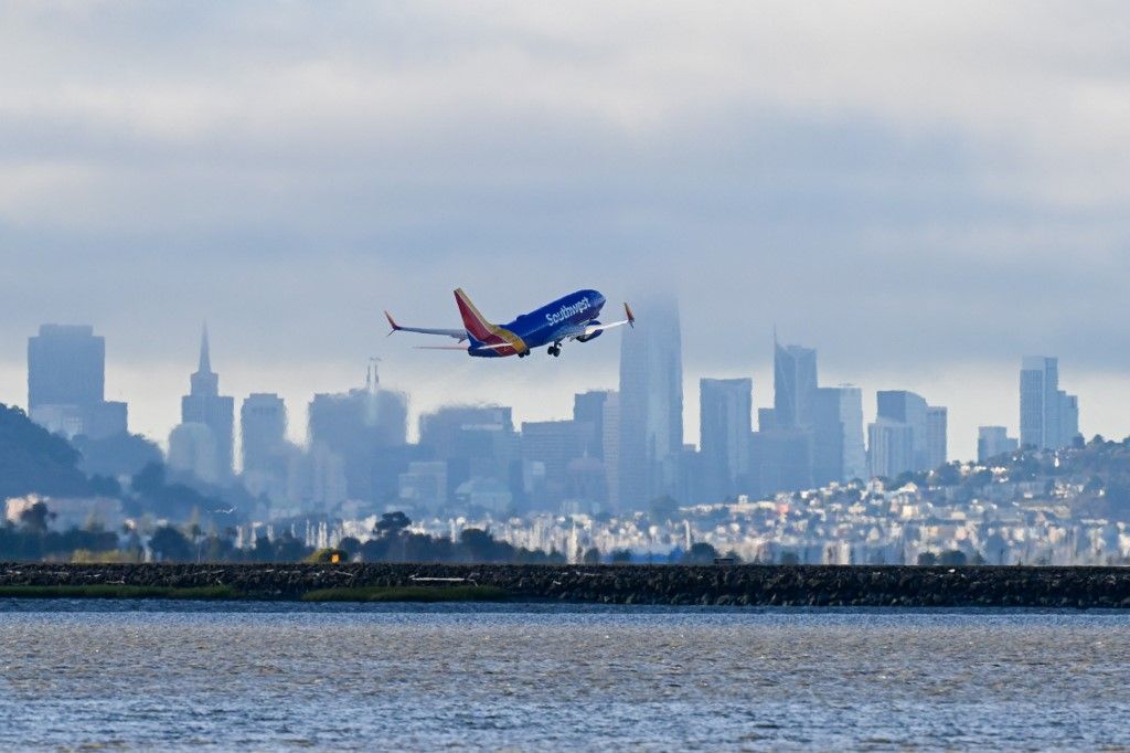 Planes at San Francisco International Airport (SFO) Southwest Airlines légitársaság repülő jegy pótjegy