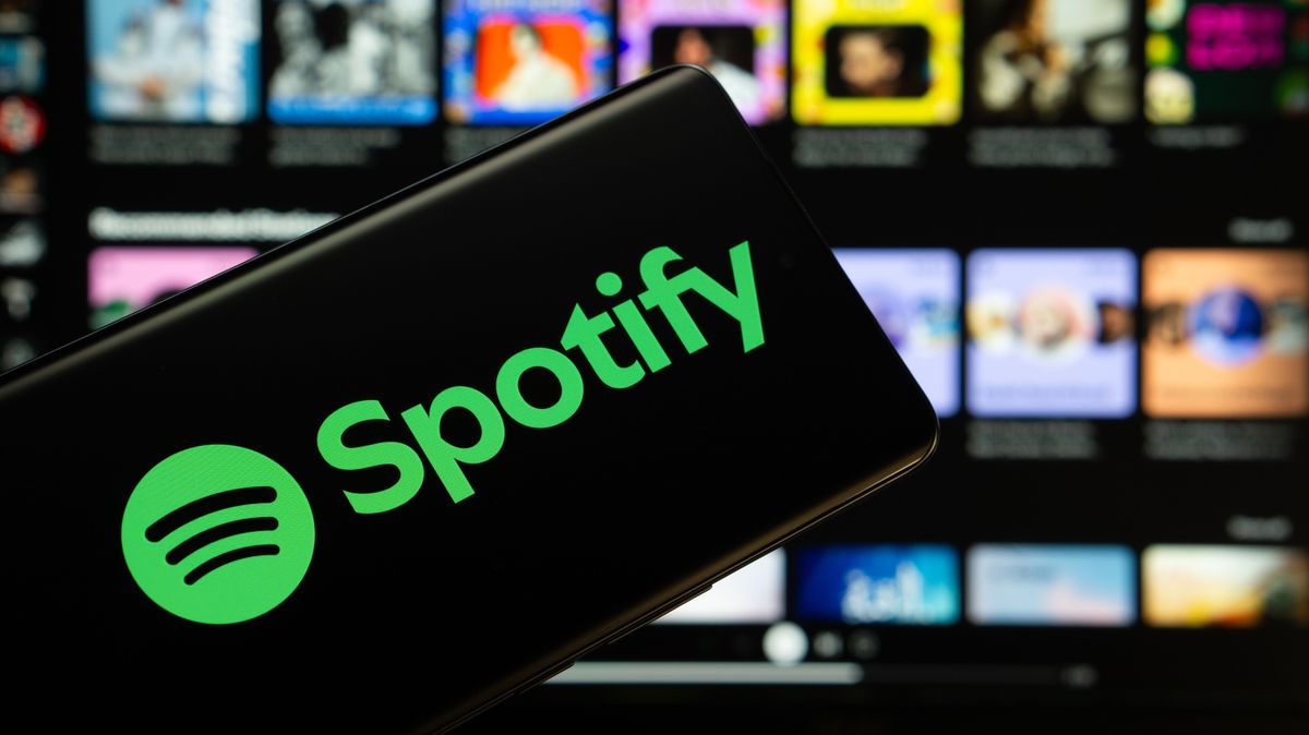 Kihasználja a felhasználók hűségét a Spotify: világszerte árat emel 