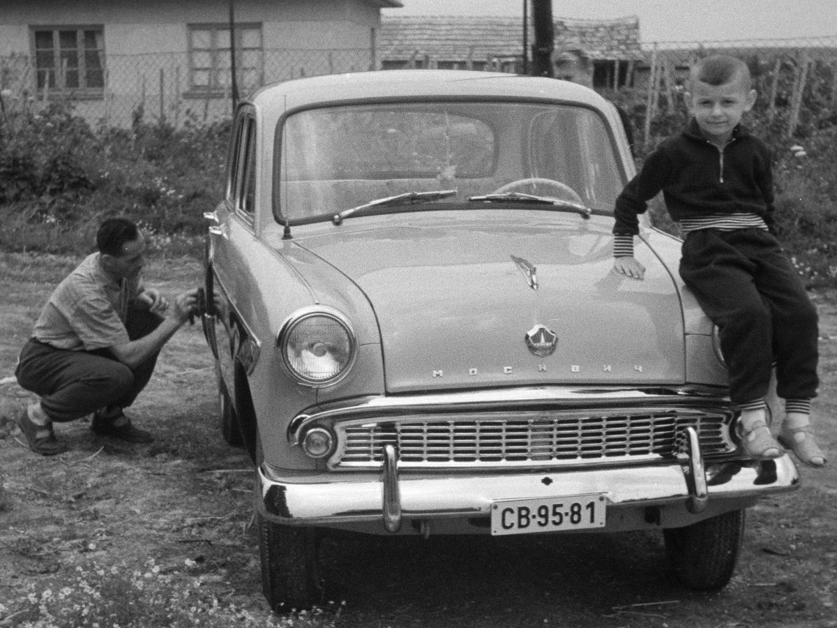 1965 - Moszkvics 407 típusú autó. Fotó: Fortepan/Horváth József