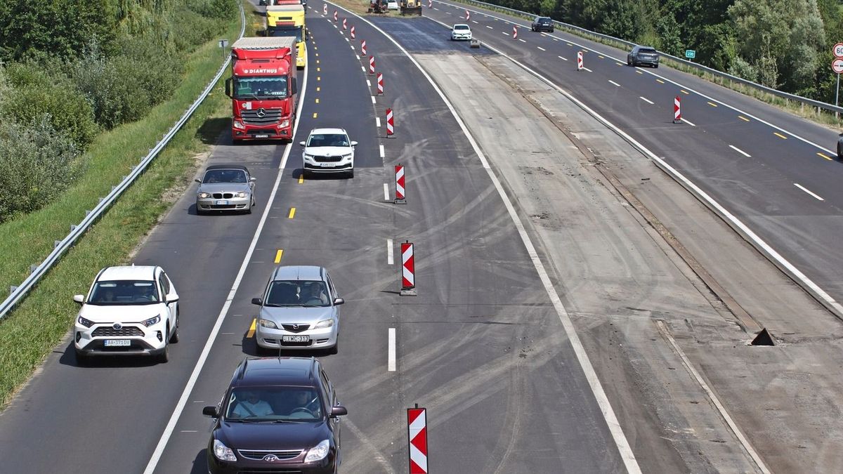 Kánikula: balesetek miatt sávlezárás az MO-ás és az M5-ös autópályákon – torlódás az M7-es gyorsforgalmin 