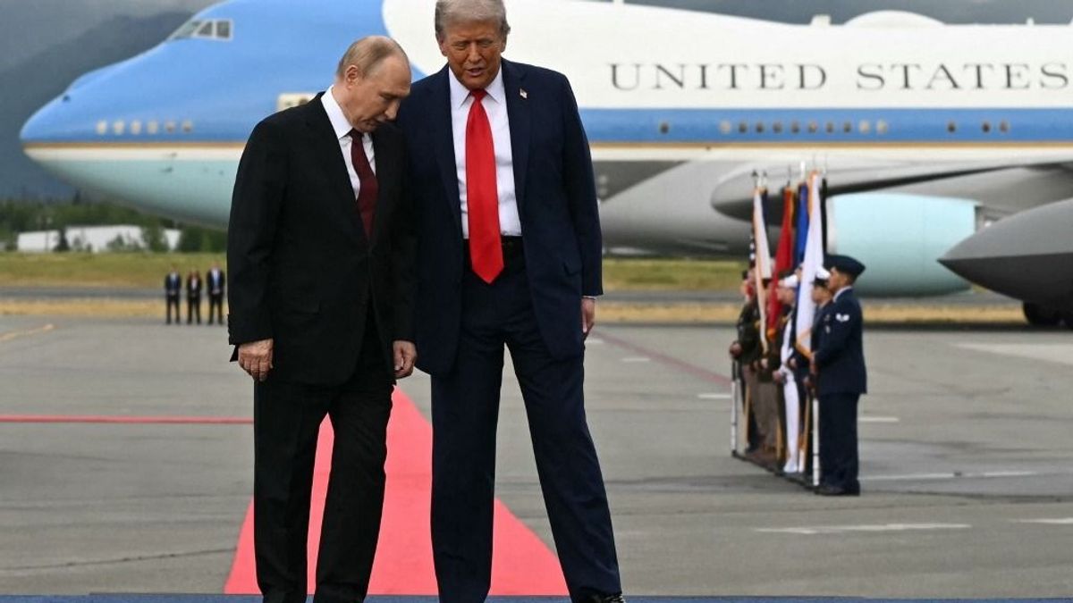 Trump arról is tájékoztatta Zelenszkij elnököt, hogy Putyin ragaszkodik területi követeléseihez - itt vannak a részletek 