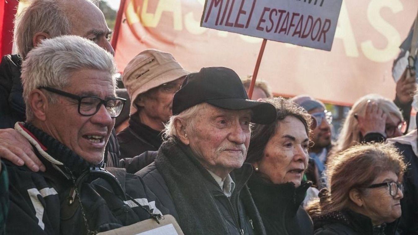 Megvétózta az argentin elnök a nyugdíjemelést: nincs rá pénz Kép