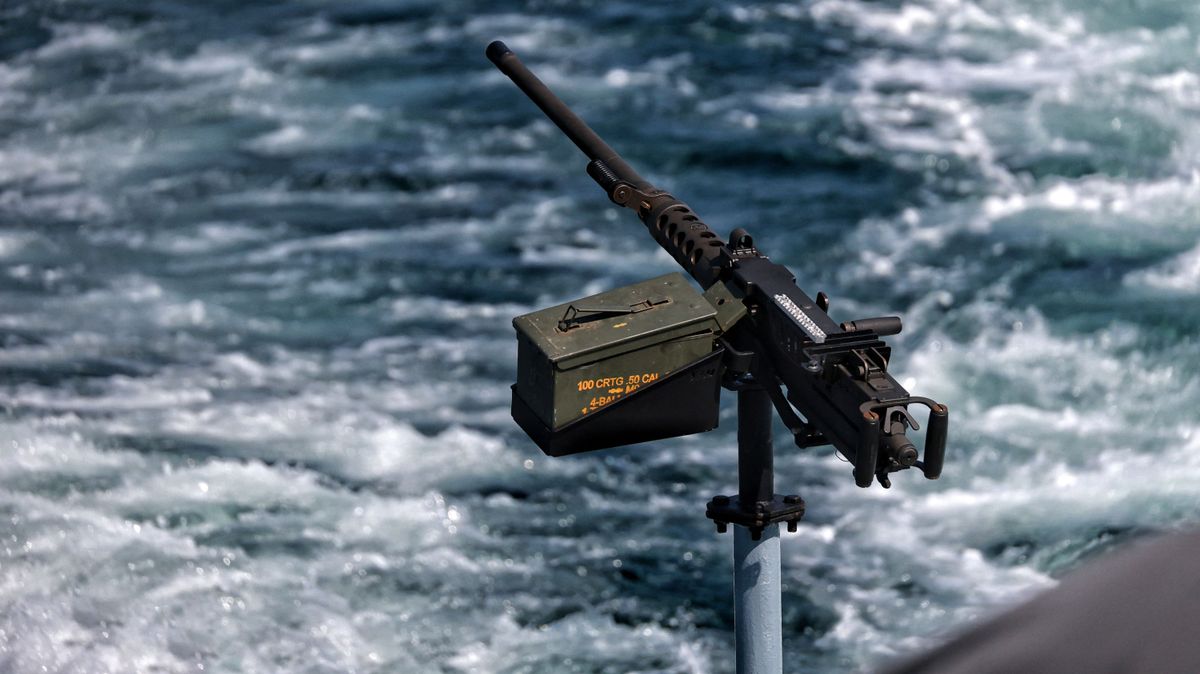 Ukrainian Navy on patrol in Black Sea off Odesa coast orosz hadihajó