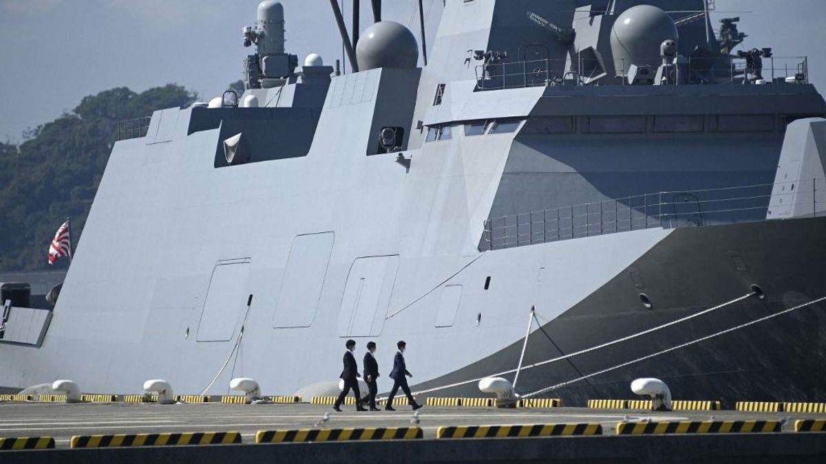 Fegyverexport: megtörtént a pacifista ország 180 fokos fordulata 