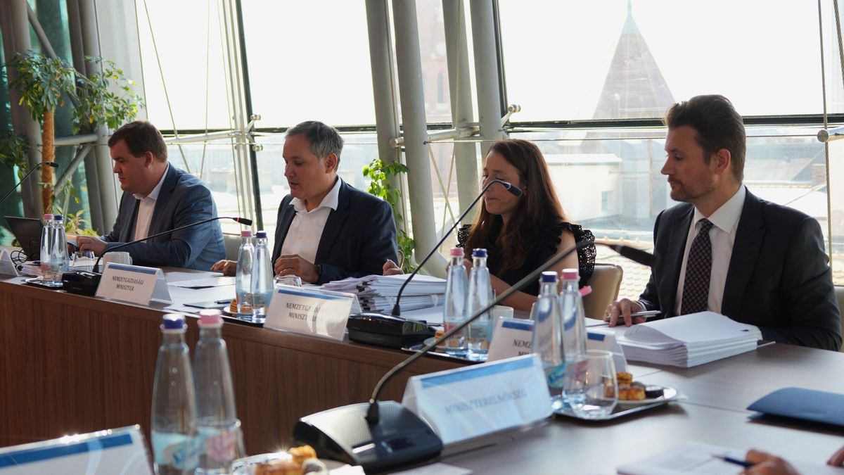 Ülésezik a Gazdasági Kabinet — négy fontos témában hoznak döntést 