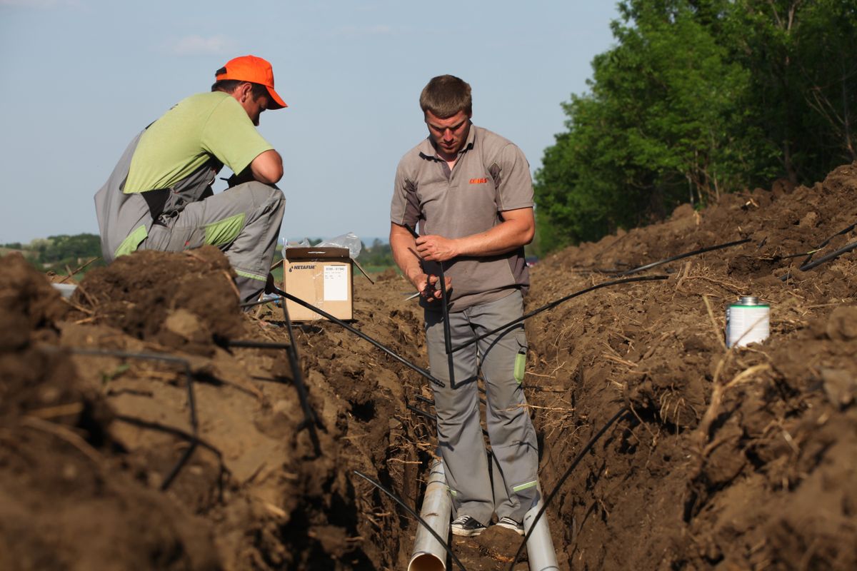 Dolna,Oryahovitsa,,Bulgaria,-,May,12-th,2012:,Construction,Of,An