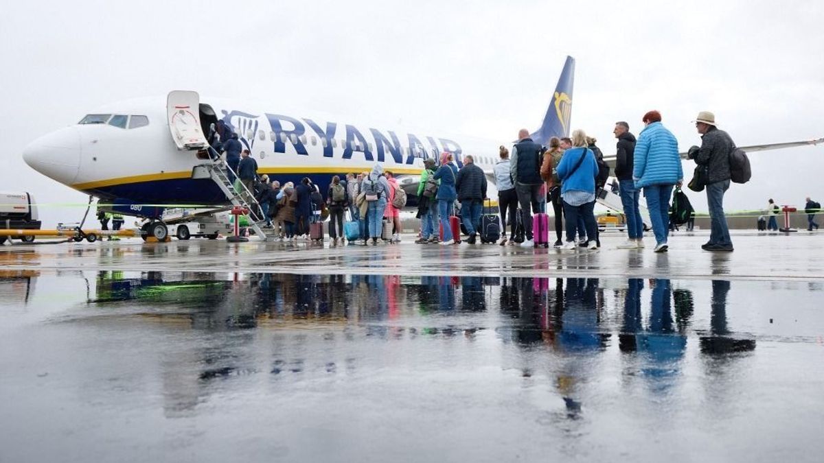 Brutális járatcsökkentésbe kezd a Ryanair 