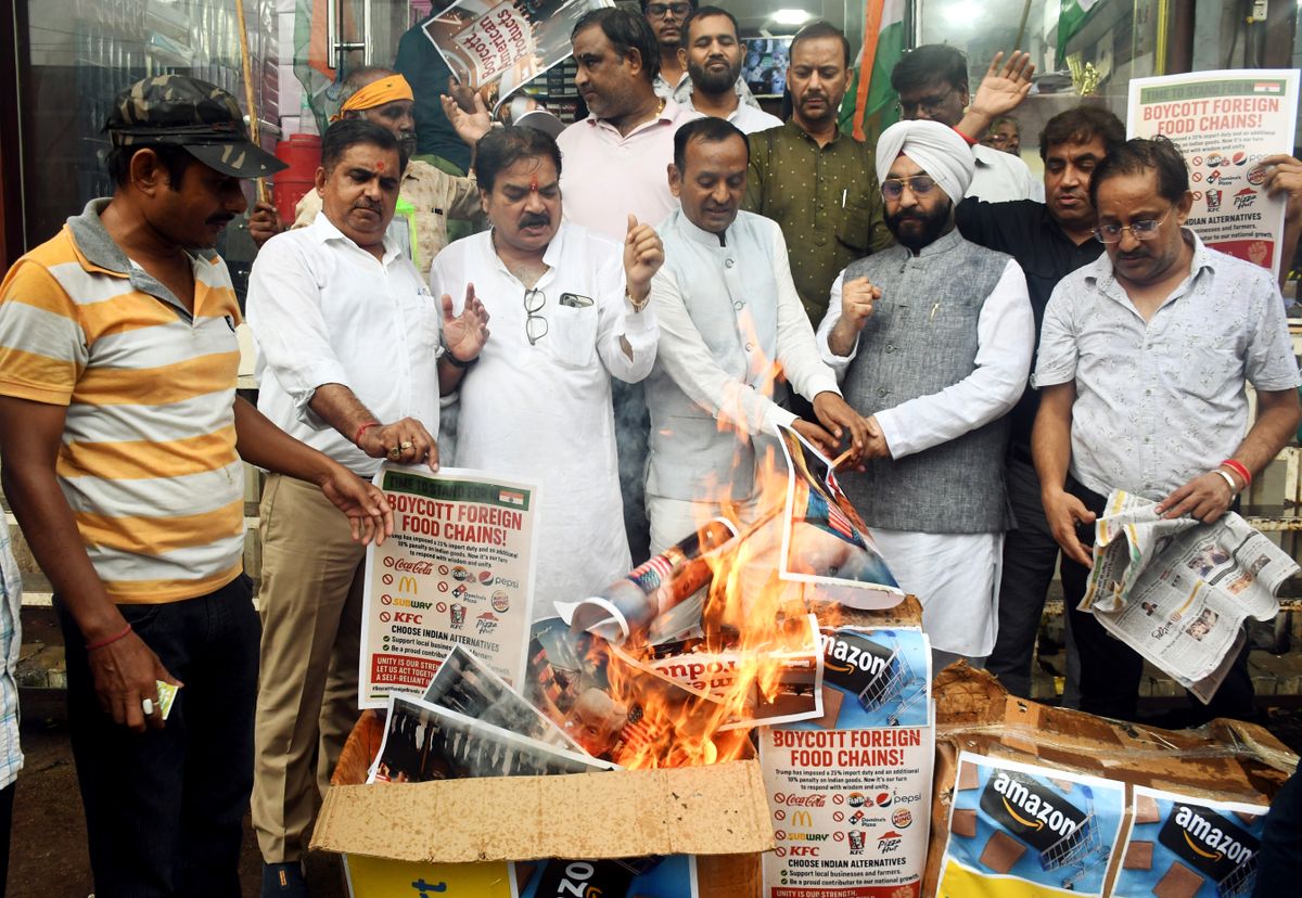 amerikai cég Kanpur: Protest against imposition of 50 percent tariff on India by US President Trump