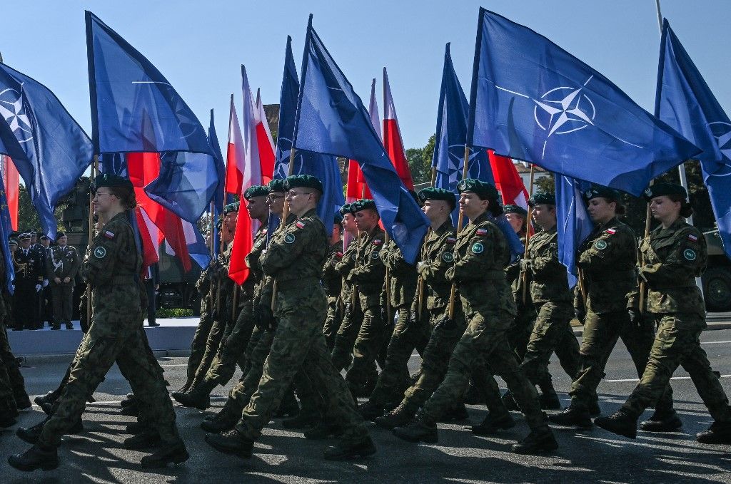Poland Marks 105th Anniversary Of Battle Of Warsaw With Record-Breaking Armed Forces Parade Megrendítő bejelentés a Pentagontól: Amerika magára hagyja Európát, egyedül kell megvédenie Ukrajnát – „Nem tudjuk, mi lesz így velünk” Ukrajna