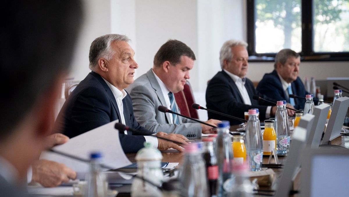 béremelés ORBÁN Viktor, kormányülés, otthon start