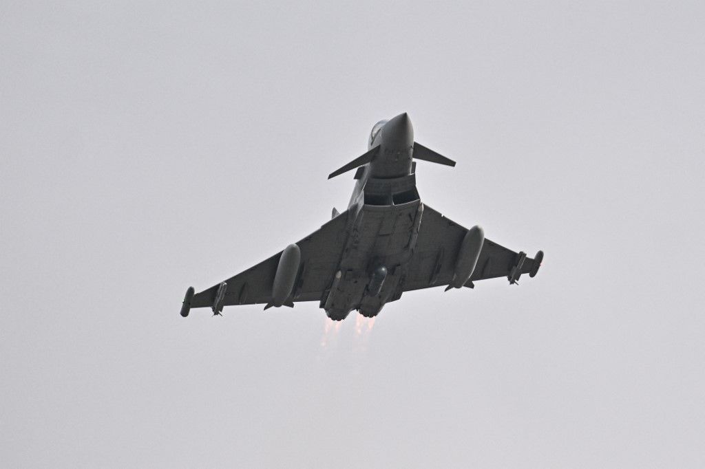 Route 604 fighter aircrafts exercise in Poland