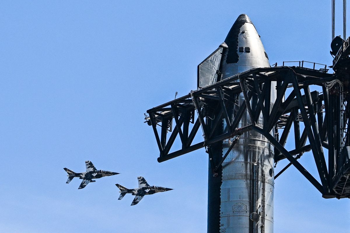Van egy probléma, amit a SpaceX képtelen megoldani – a Hold és a Mars meghódításának kulcsa a LOX-szivárgás megszüntetése