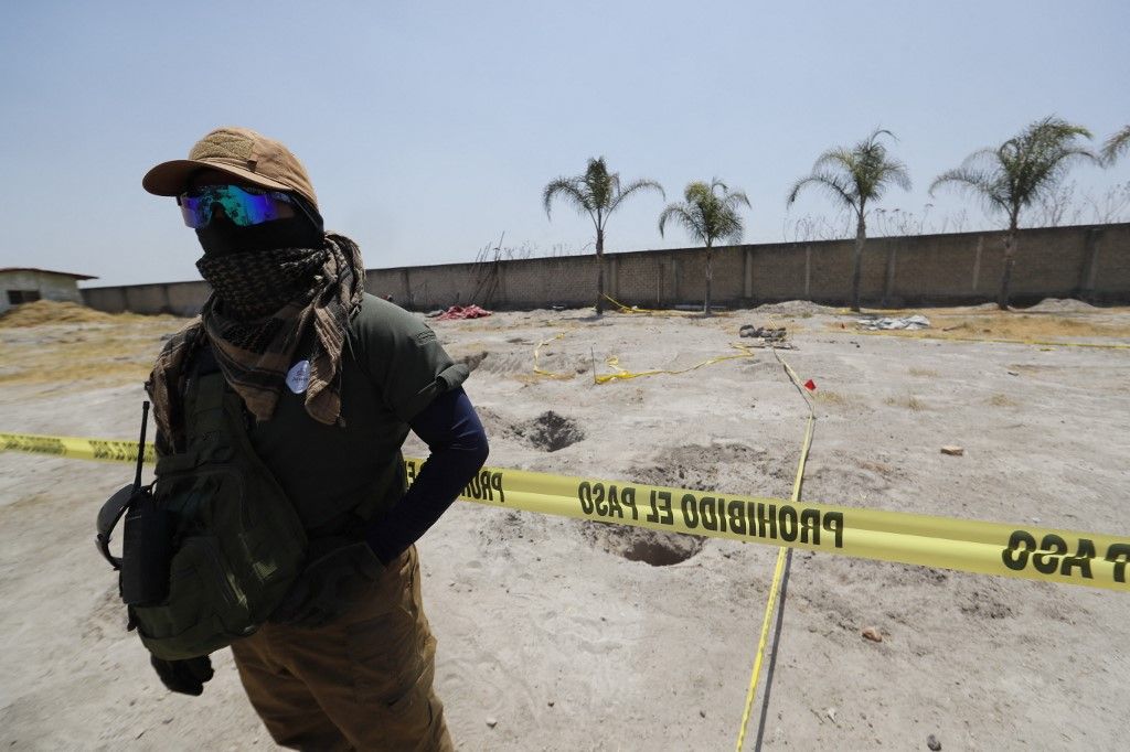Mexico investigates alleged cartel killing site in Jalisco