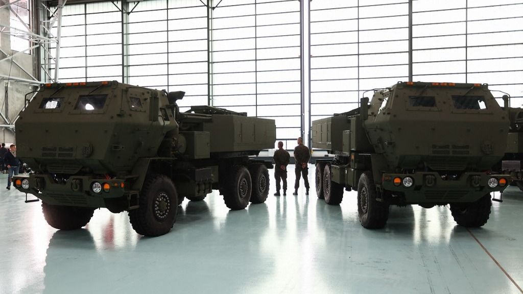 HIMARS rocket launchers delivered to Poland