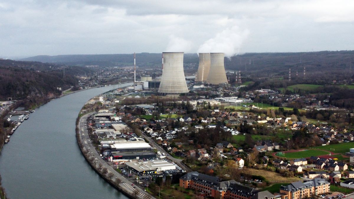atom Nuclear reactor shut down in Brussels Tihange atomerőmű