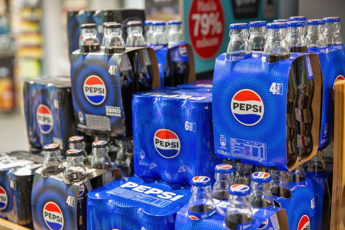 Iasi,,Romania,-,December,26,,2024:,Pepsi,Bottles,And,Cans