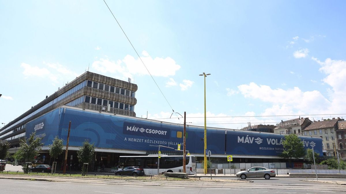 Kiderült, miért állt le a Déli pályaudvar, Lázár János szerint is időszerű a felújítás 