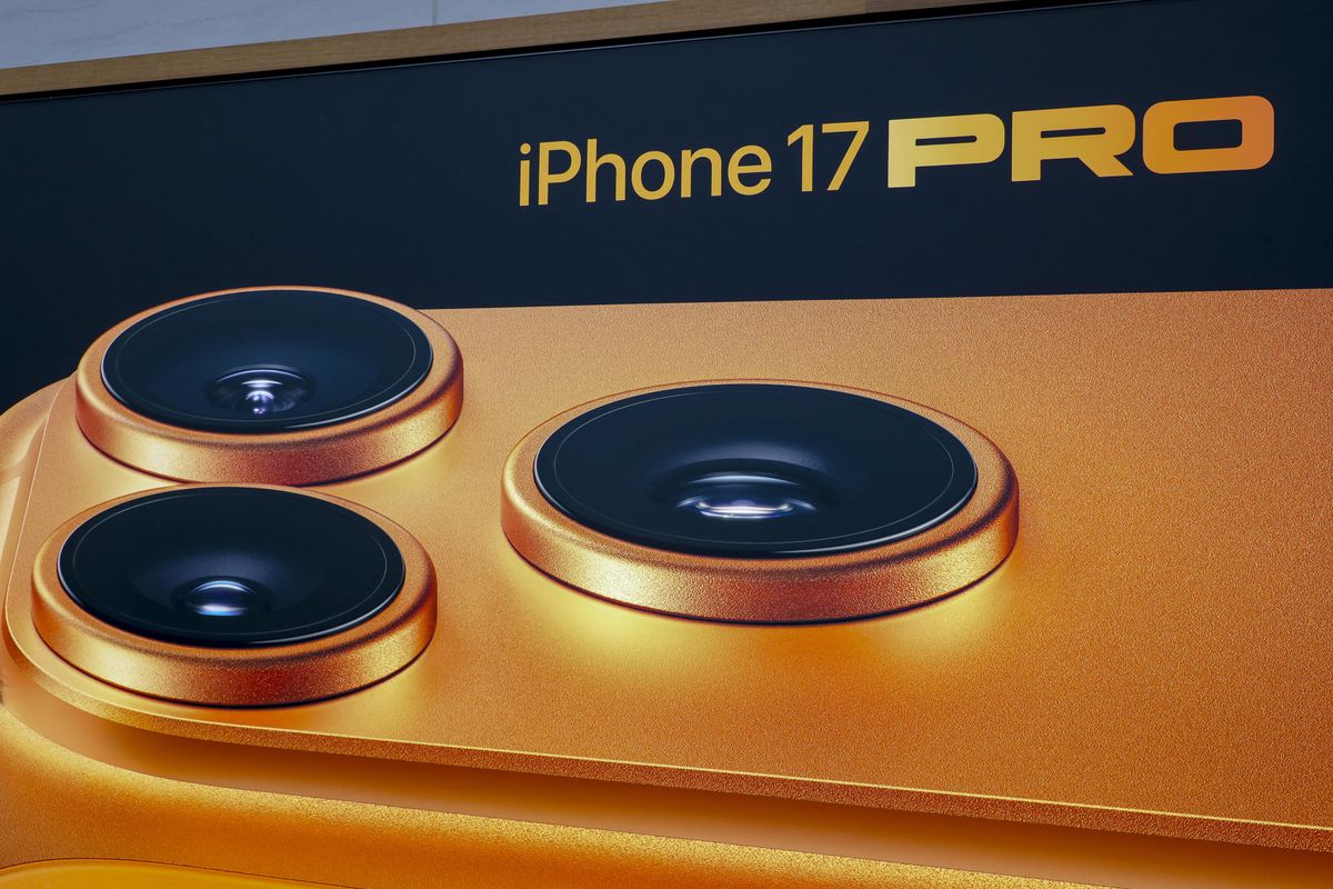 Az orosz titán ára: a szankciók miatt gyengültek meg az új iPhone-ok