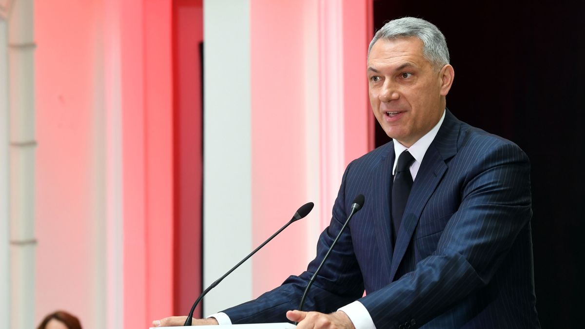 LÁZÁR János