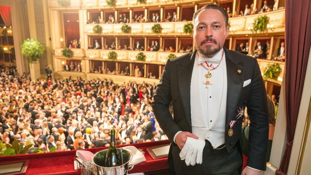 Klemens Hallmann, AUSTRIA-CULTURE-TRADITION-OPERA-BALL