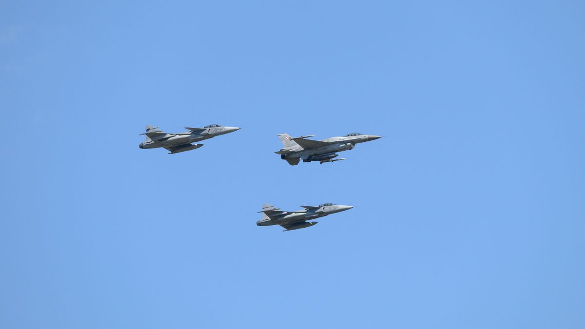 F-16, F16, NATO
Oroszország, Ukrajna, orosz-ukrán háború
Vlagyimir Putyin, Volodimir Zelenszkij