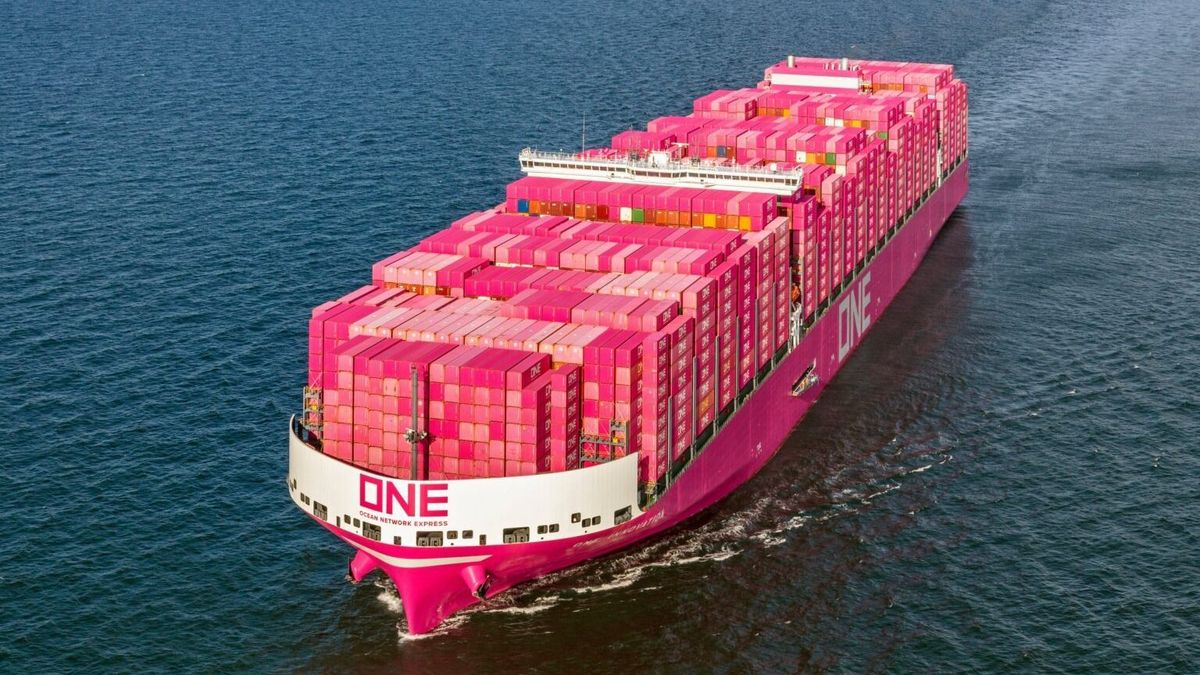 A vállalat által közzétett kép a több mint 24 000 TEU-s kapacitású Innovationról