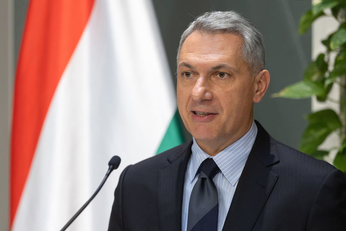 LÁZÁR János