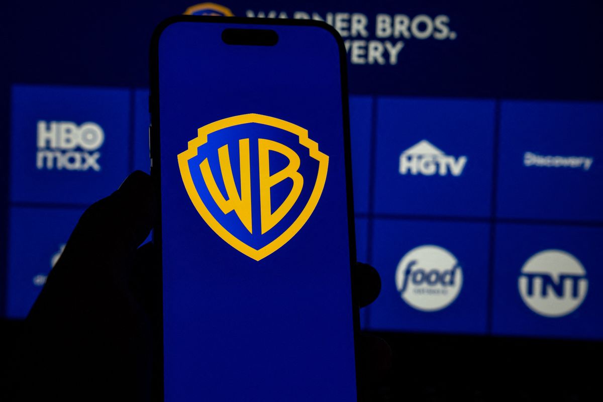 A Paramount célkeresztbe vette a Warnert: óriási felvásárlásra készülnek