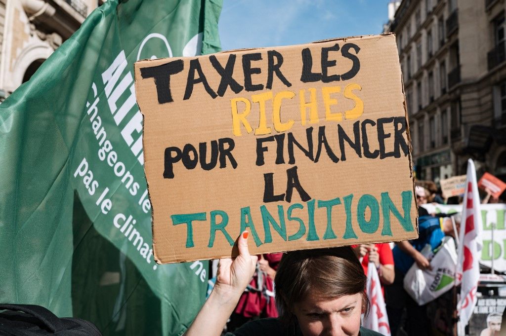 Resistance March In Paris For "Climat, Justice, Libertés ! »