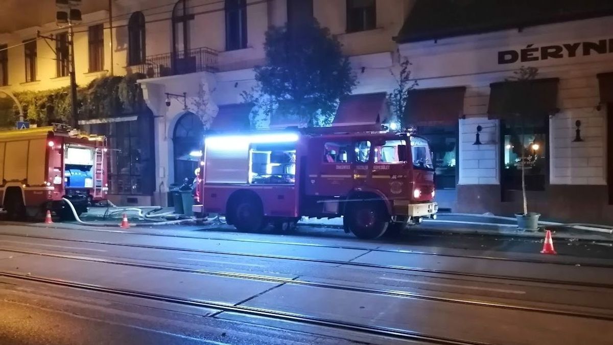 Kigyulladt a közismert budai étterem – elképesztő  képek készültek a helyszínről