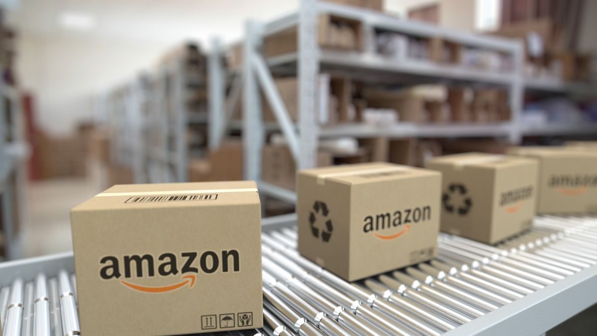 Az Amazon tovább kényezteti a brit dolgozóit: jön az újabb fizetésemelés, és itt még nem állnak meg 