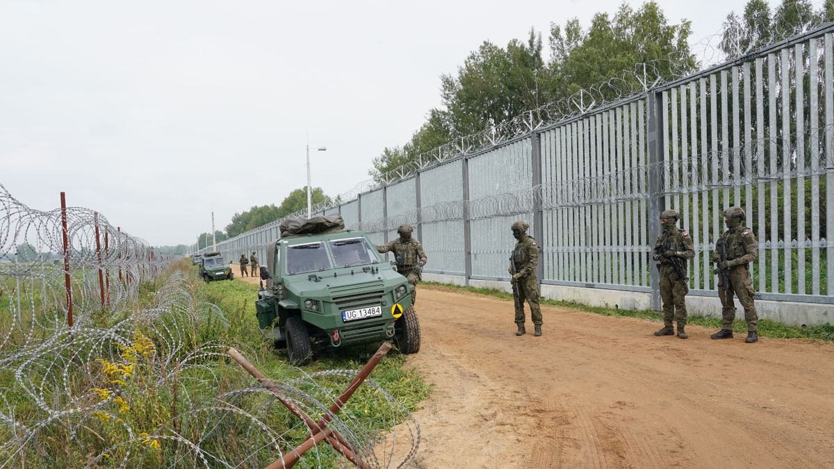 European Commission President Ursula von der Leyen visits lengyel-fehérorosz határ