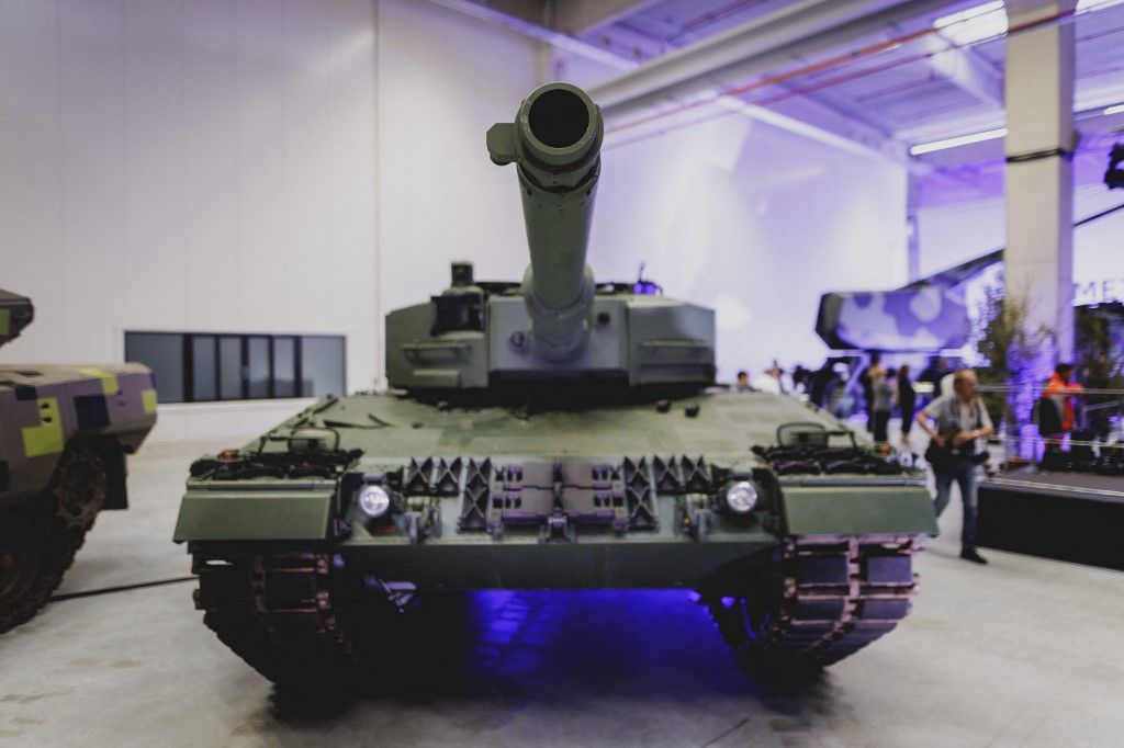 A Rheinmetall fegyvergyárai gombamód nőnek ki a földből Ukrajna környékén, áramlanak az eurómilliárdok