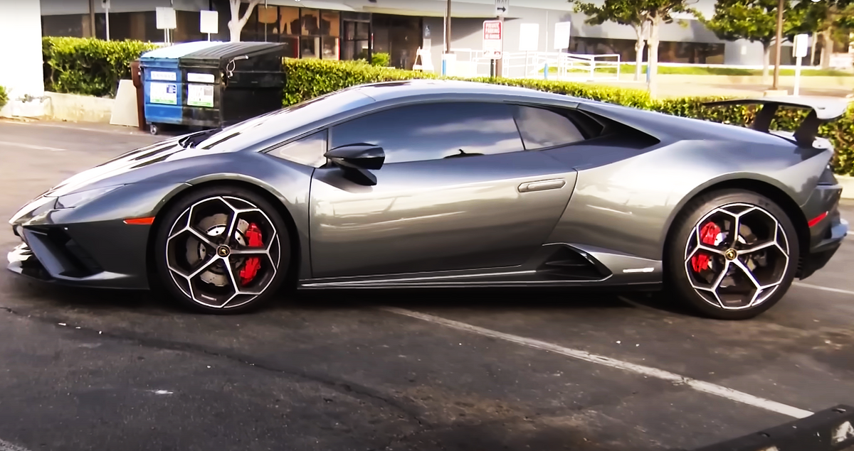 Luxusautó-tolvajok vs. ChatGPT: elképesztő módon került elő egy két éve ellopott Lamborghini Huracán EVO