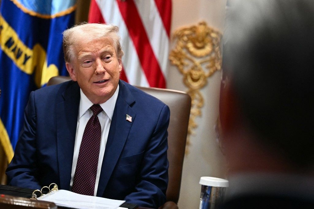 Donald Trump elnök
Amerikai Egyesült Államok USA