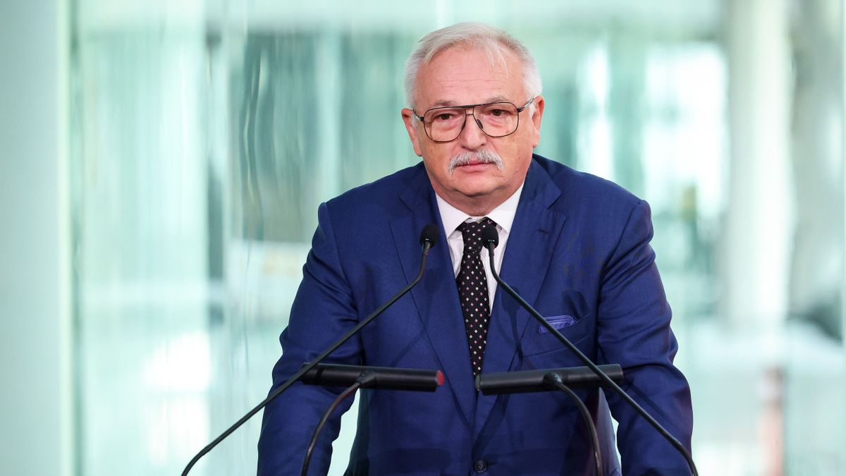 Barátság kőolajvezeték: brutális üzemanyag-drágulásról beszélt a Mol-vezér, egyetlen dolgon múlik, de Hernádi Zsolt szerint nem ez lenne a legnagyobb baj 