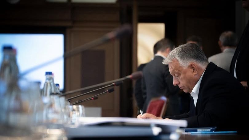 Orbán Viktor miniszterelnök
Magyarország Lengyelország
