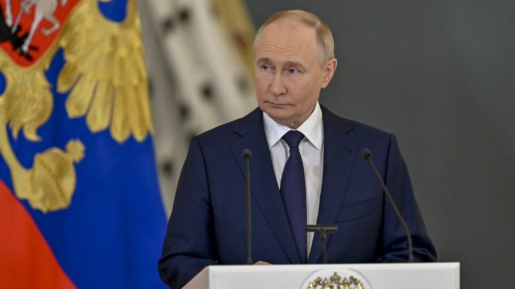Putin awards Order of St. Andrew to Indian PM Modi for strengthening bilateral relations budapesti békecsúcs