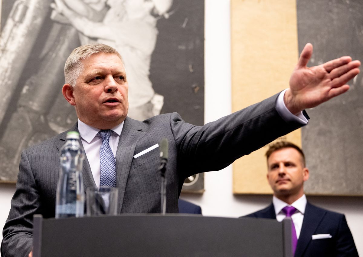 Fico Kínából jelentette be a teljes fordulatot: még ezen a héten szemtől szembe találkozik Zelenszkijjel – egész Európa erre figyel majd