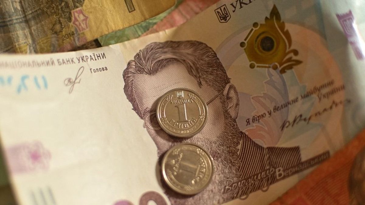 Az ukrán munkaerőpiac a háború minden aggasztó tünetét magán hordozza: kilőttek a fizetések, még sincs munkavállaló - és még a kifizetések is akadoznak