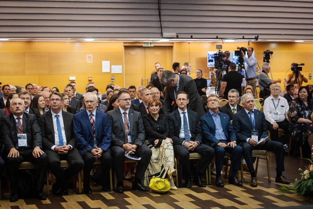 magyar gazdaságpolitika nagyágyúi