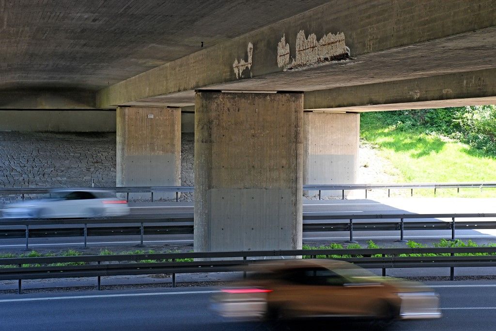 Planned demolition of the dilapidated motorway bridge near Haar.