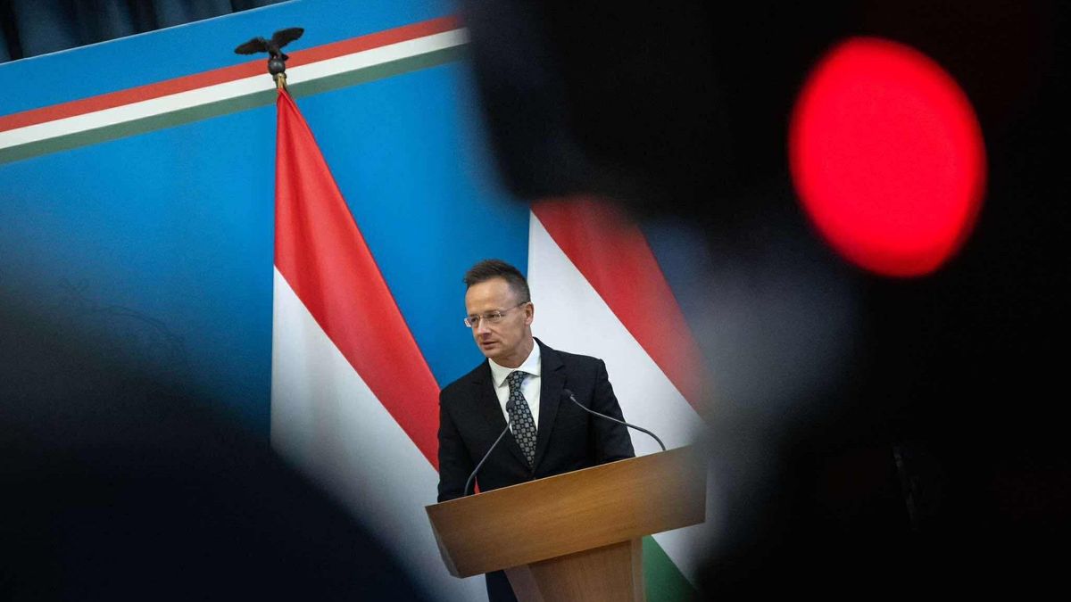 Szijjártó Péter japán