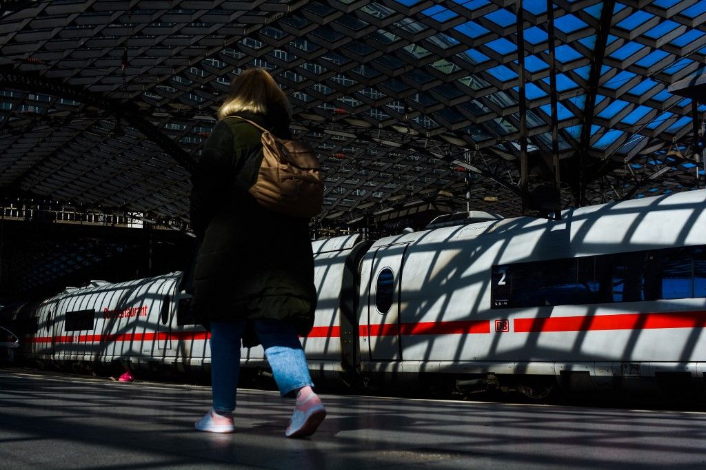 Deutsche Bahn Pre-order 49 Euro Ticket Is On Sale In Cologne
