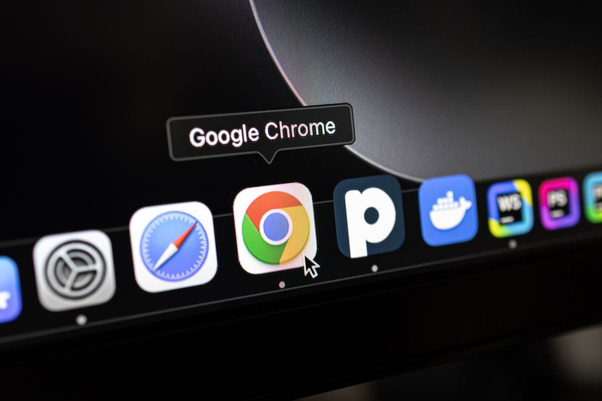 Poznan,,Poland,–,April,14,,2025:,Close-up,Of,Macos,Desktop